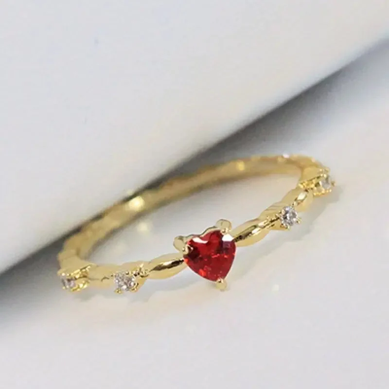Coralyn Amoura Ring | White Gold