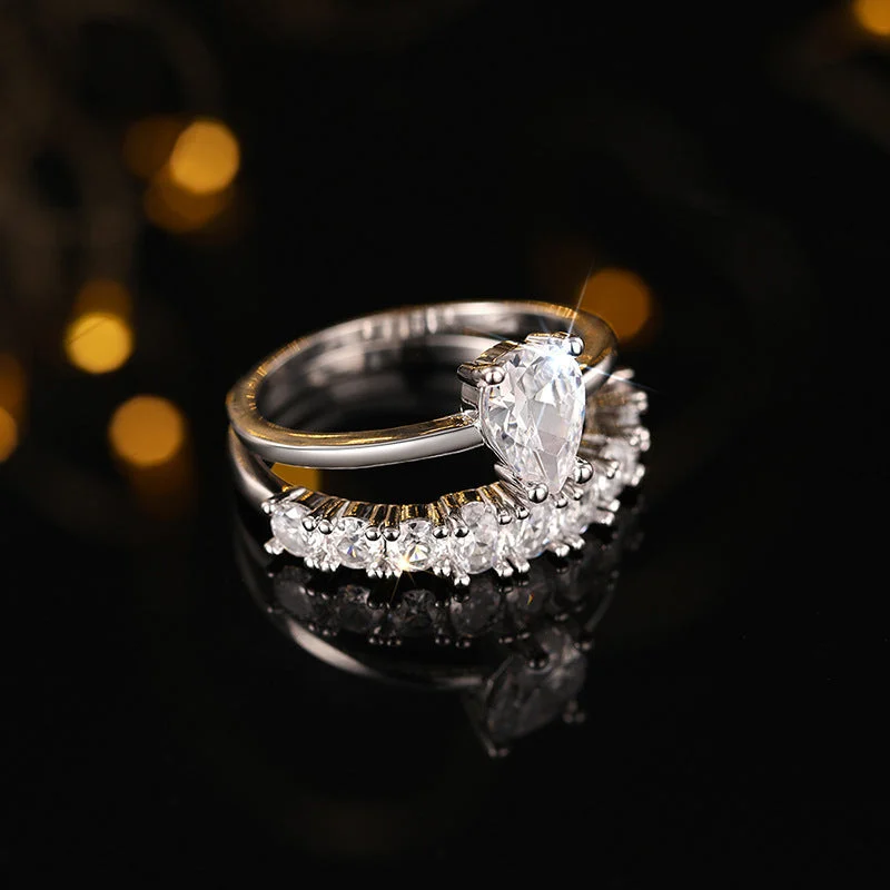 Vivienne Hartley Ring | White Gold