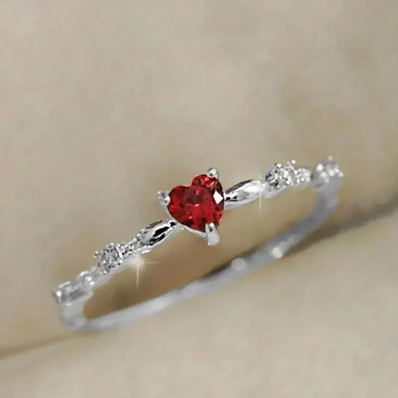 Coralyn Amoura Ring | White Gold