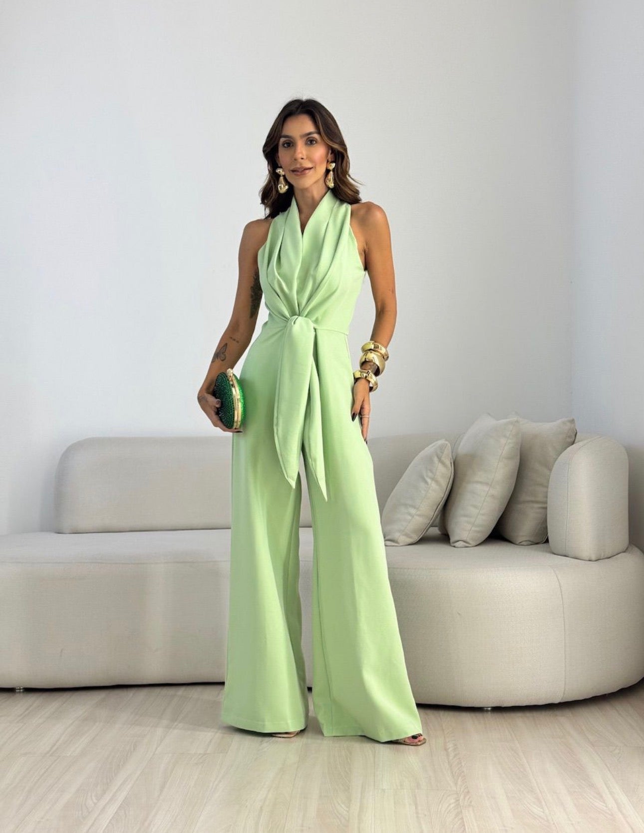 Xiomara | Mono Elegante con Lazo al Frente