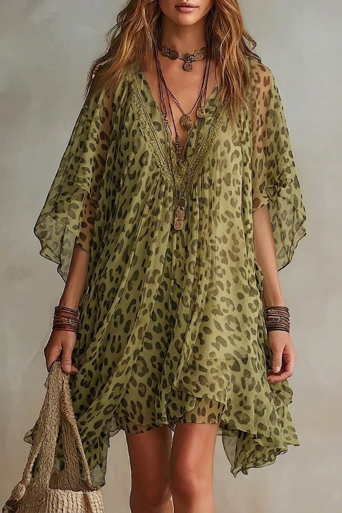 Lizette | Vestido de Chifón Estampado de Leopardo con Escote en V