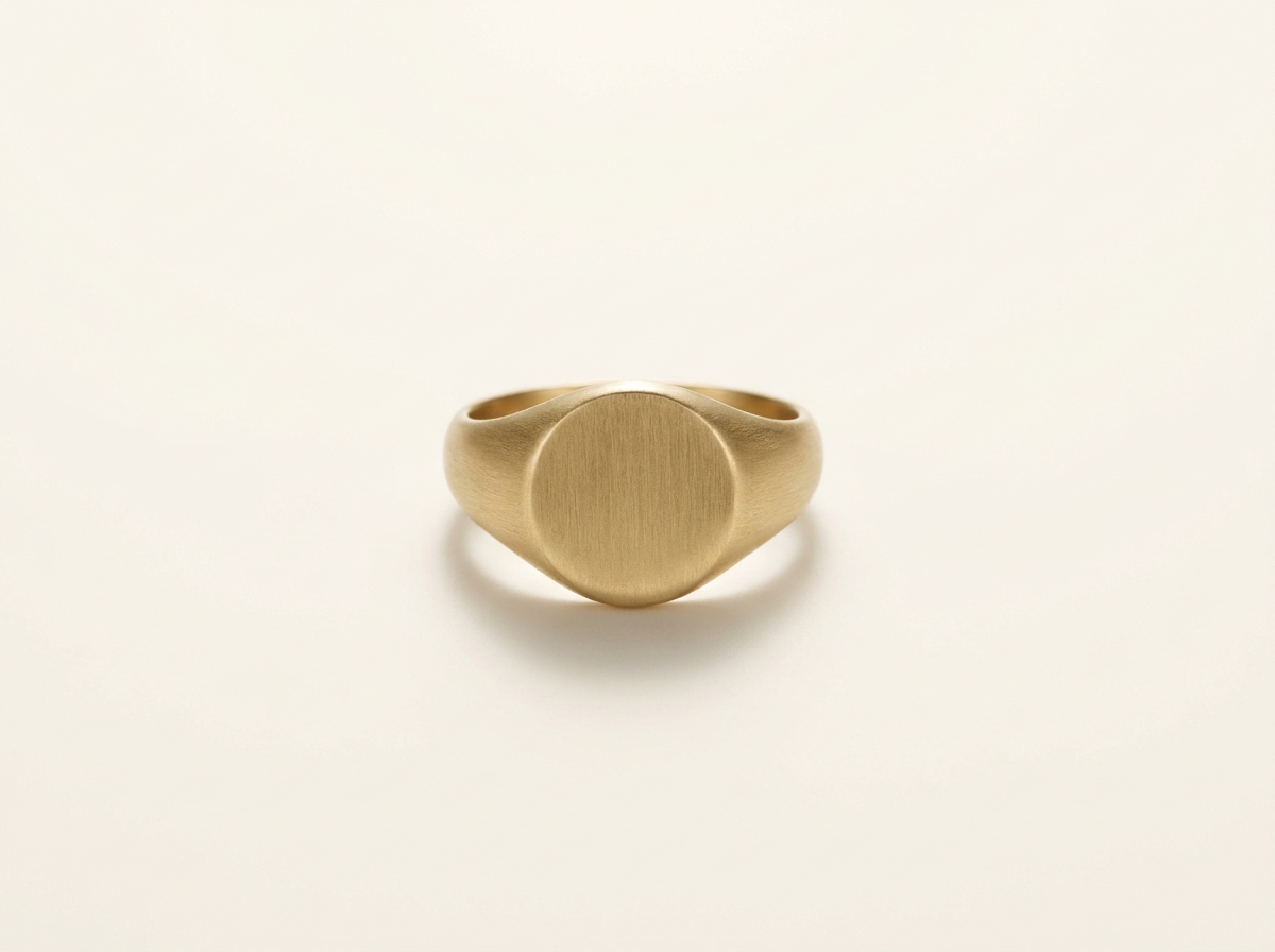 Celeste Signet Ring