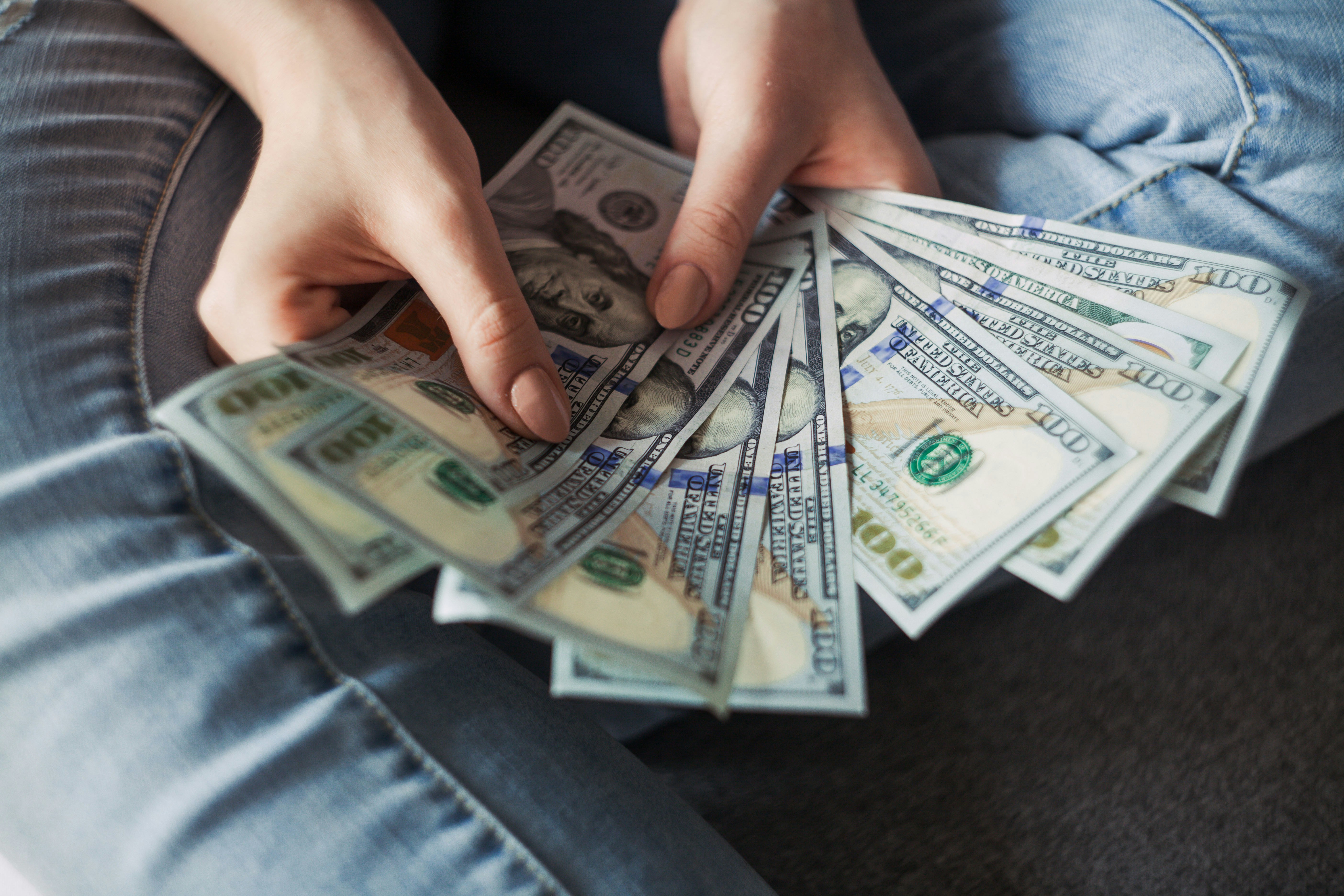 Guide to Passive Etsy Profits