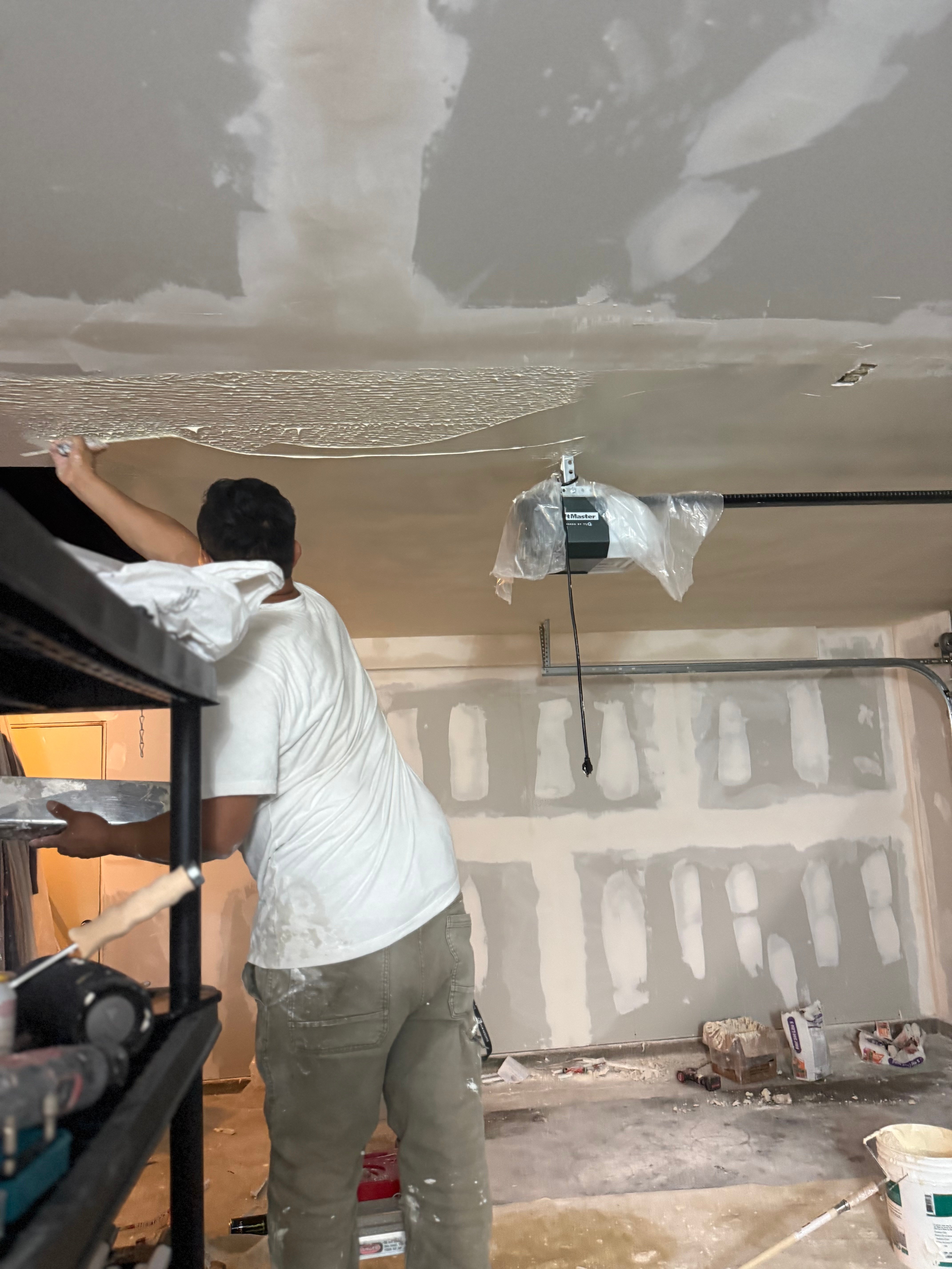 PAINTING OPOXY HANDYMAN CONST