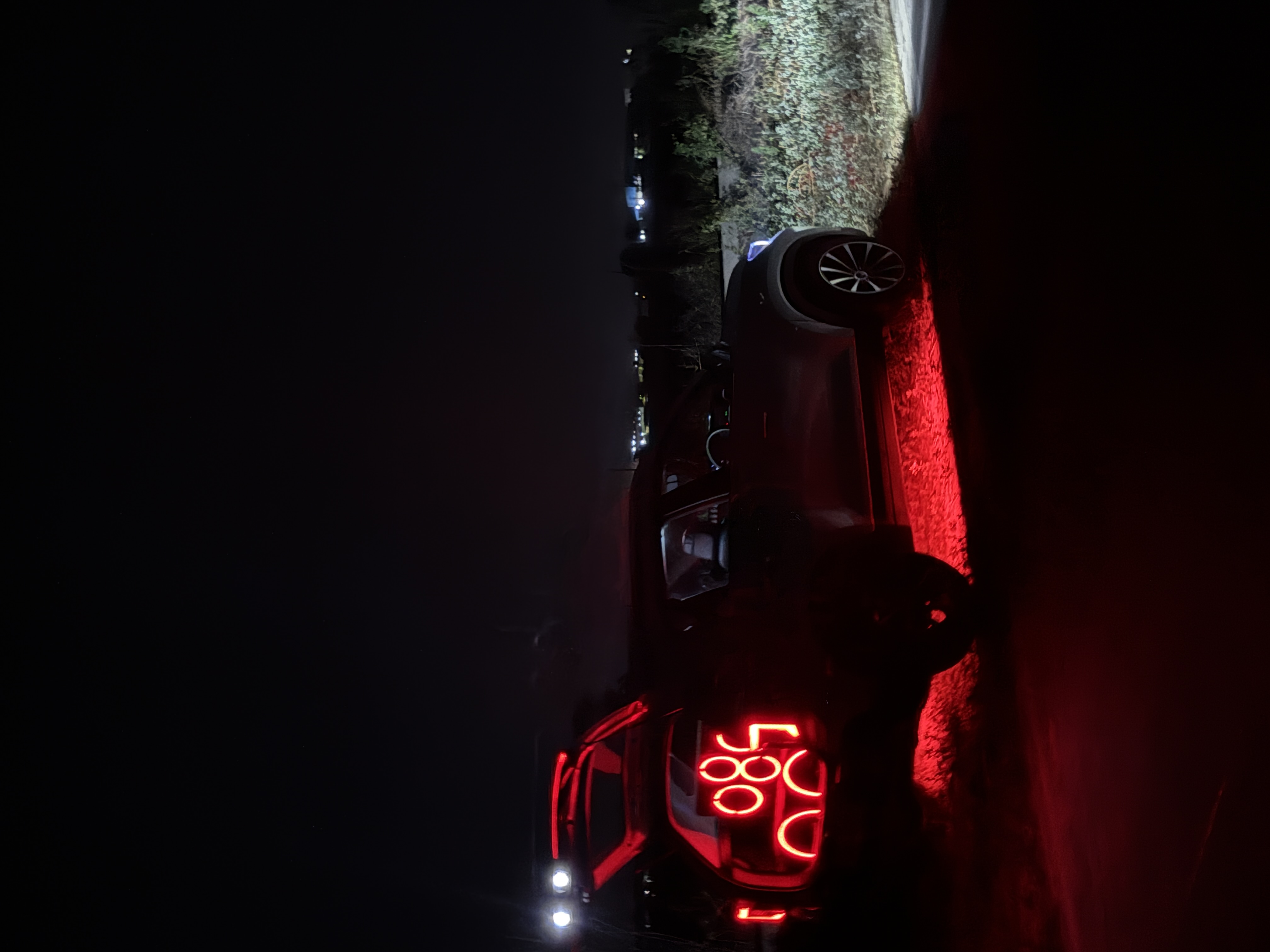 A midrange speaker is a loudsp