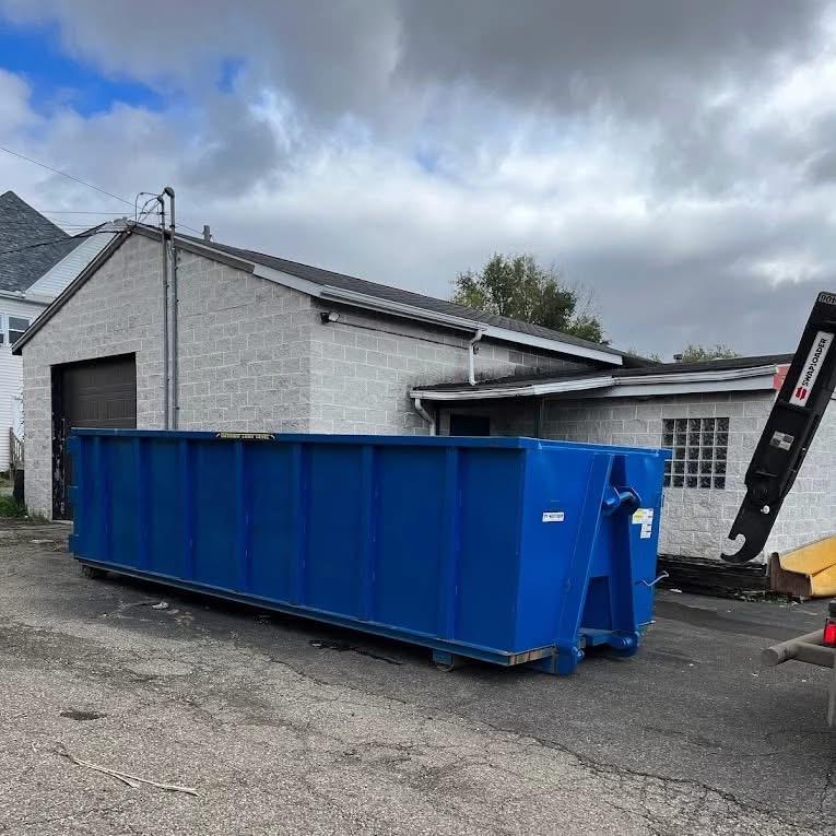 Dumpster 40 Yards