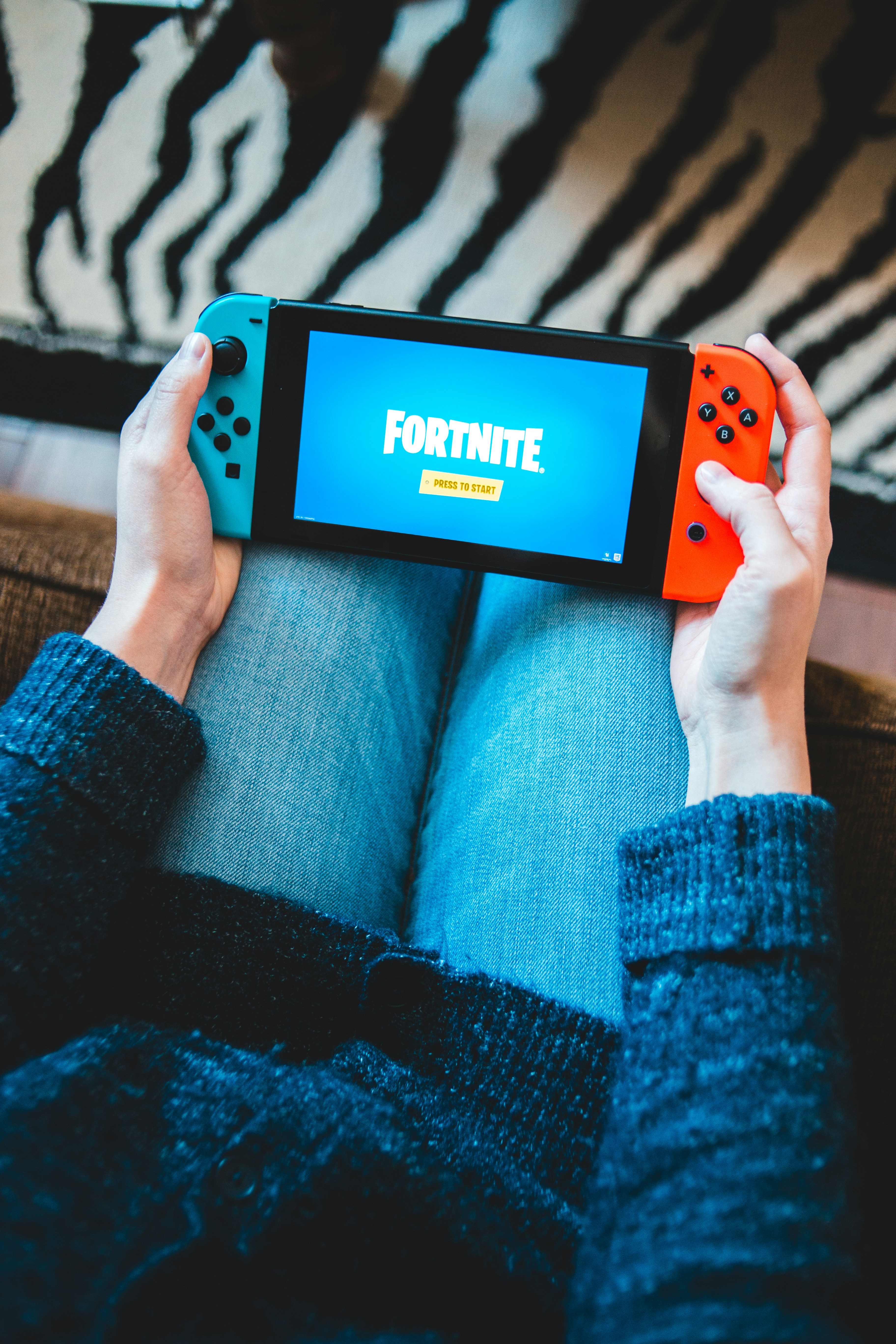 How to create fortnight maps
