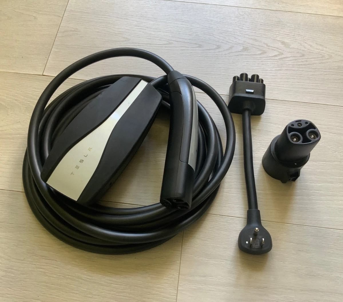 Model 3 Wireless Charger