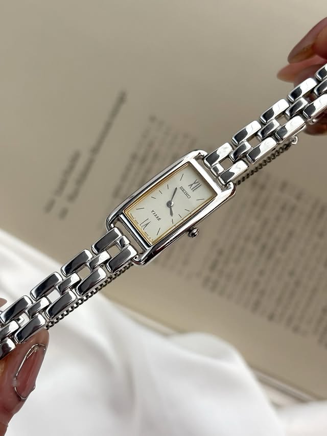 Seiko Tisse 2E20-7120 Elegant Silver Tank