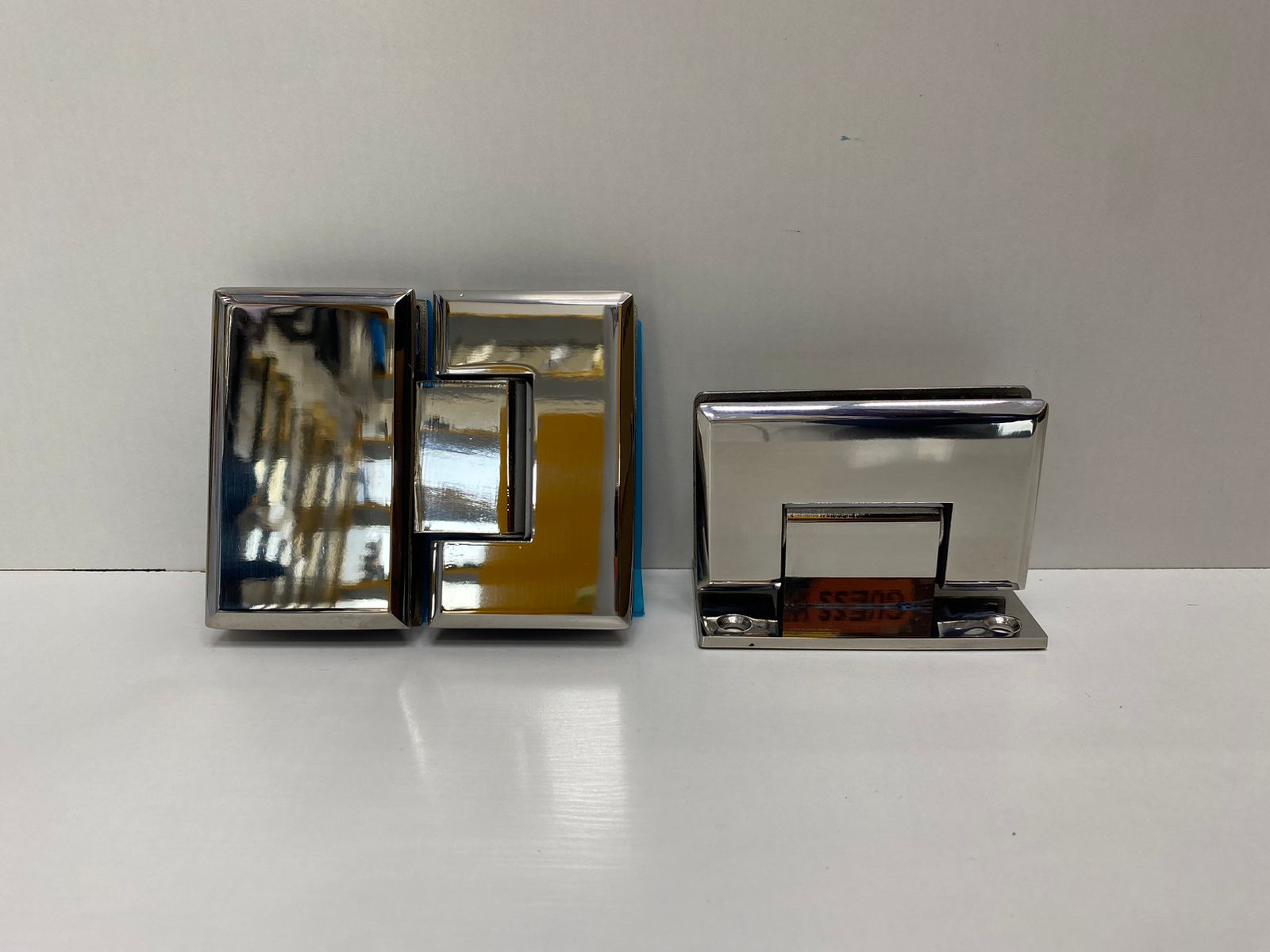 SS304 Glass-to-Glass Door Hinge