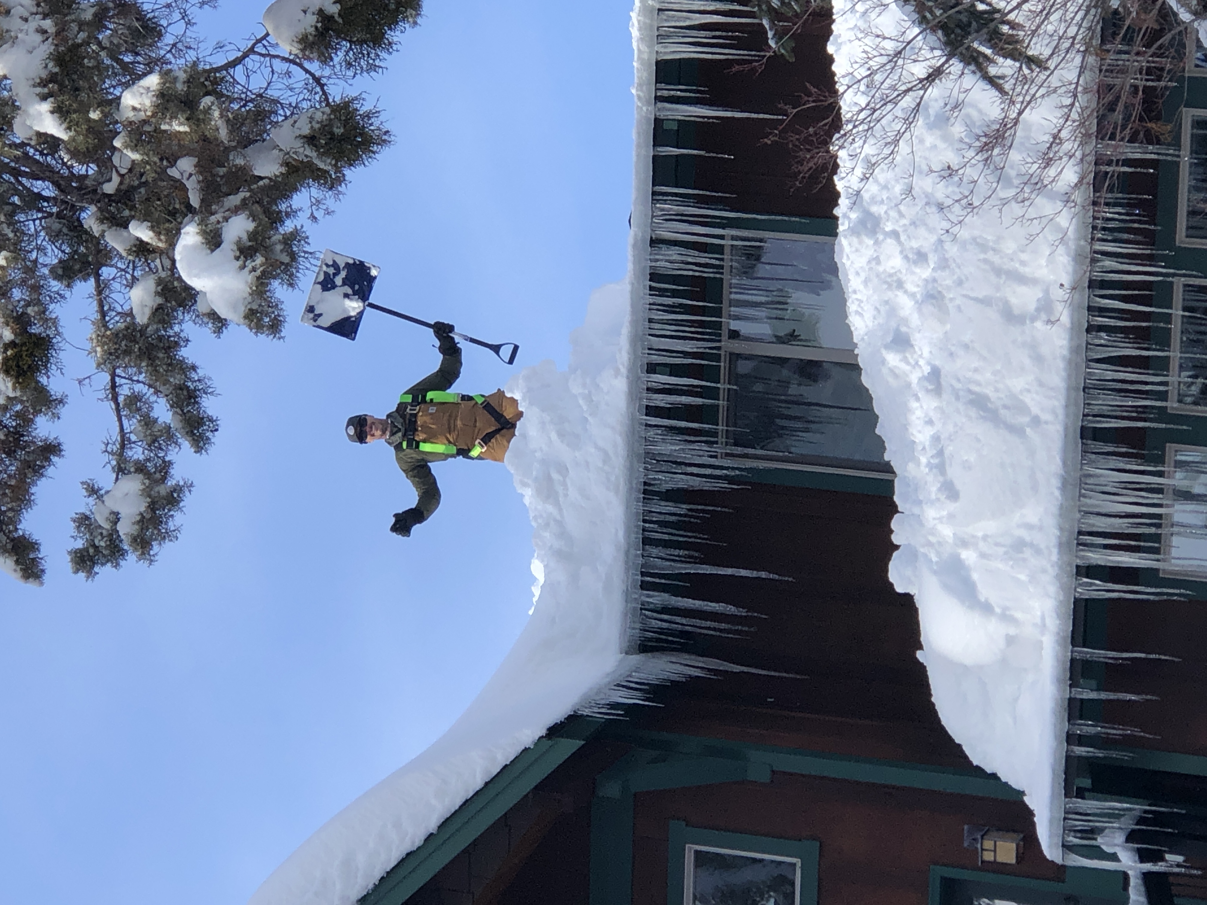 Storm Response- Roof & Ice Dam Clearing